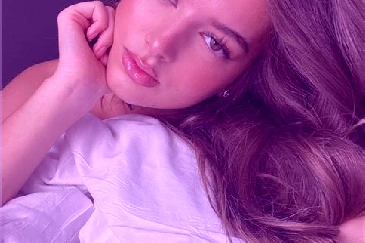 Maya, 22, a brunette hazel-eyed european companion based in Telaga. Offering Deep French Kissing, Massage, Overnight, Tantra, Duos. Available for incall and ...