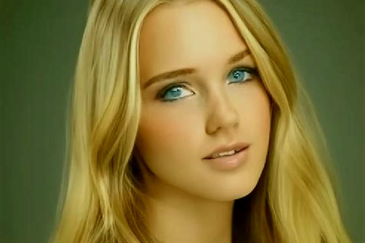 Maya, 22, a chestnut blue-eyed slavic companion based in Zakoa. Offering Duos, Girlfriend Experience, Domination. Available for incall and outcall, overnight...