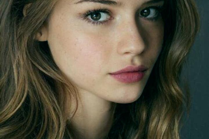 Maya, 22, a chestnut dark-eyed latina companion based in Santo Antonio dos Olivais. Offering CIM, Girlfriend Experience, GFE, Deep French Kissing. Available ...