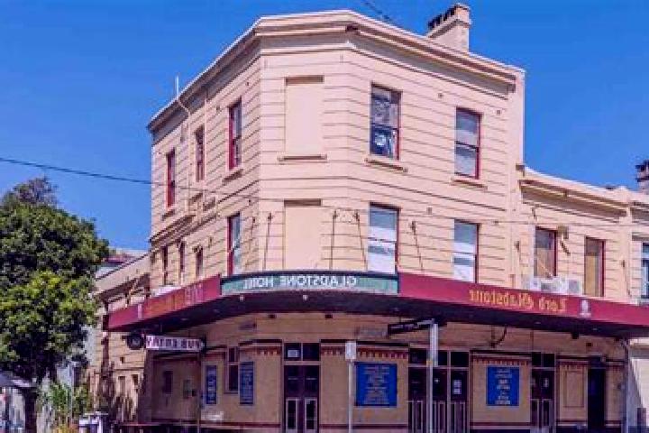Maya, 22 — Escort in Chippendale, Australia