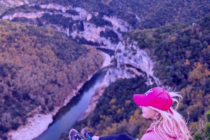 Maya, 22 — Escort in Gorges, France
