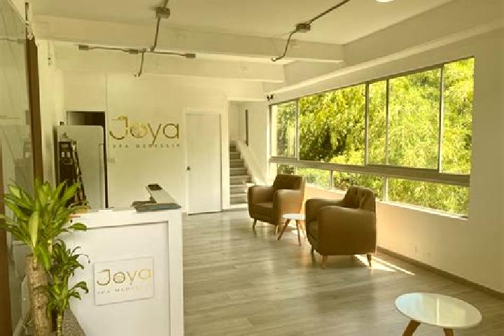 Maya, 22 — Escort in Joya Real, Mexico