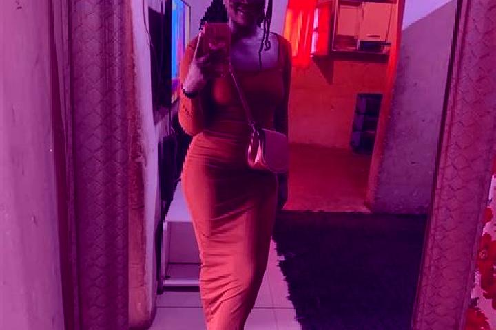 Maya, 22 — Escort in Luena, Angola
