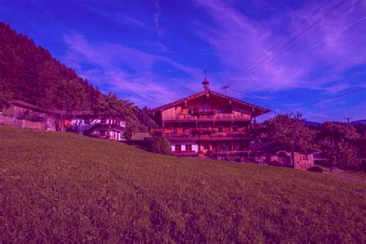 Maya, 22 — Escort in Reith im Alpbachtal, Austria
