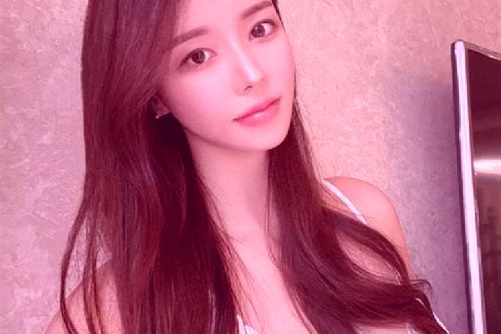 Maya, 22 — Escort in Sibaozi, China