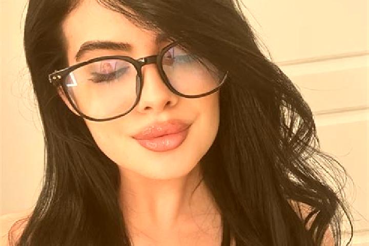 Maya, 22 — Escort in Sobatyn, Ukraine