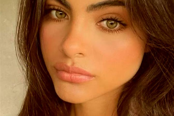 Maya, 23, a auburn dark-eyed caucasian companion based in Tripoli. Offering Erotic Massage, CIM, Tantra, OWO. Available for incall and outcall, day and eveni...
