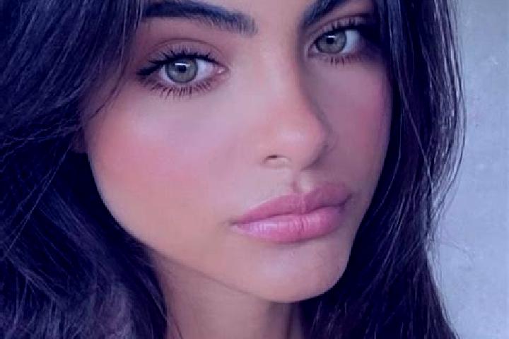 Maya, 23, a auburn green-eyed indian companion based in Neukirchen an der Voeckla. Offering Duos, Overnight, 69, Tantra. Available for incall and outcall, ov...