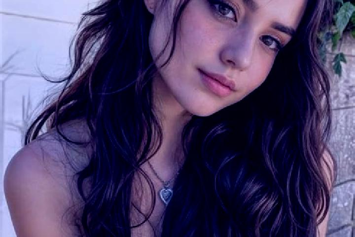 Maya, 23, a auburn hazel-eyed slavic companion based in Frannach. Offering OWO, Duos, Striptease. Available for incall and outcall, overnight bookings availa...