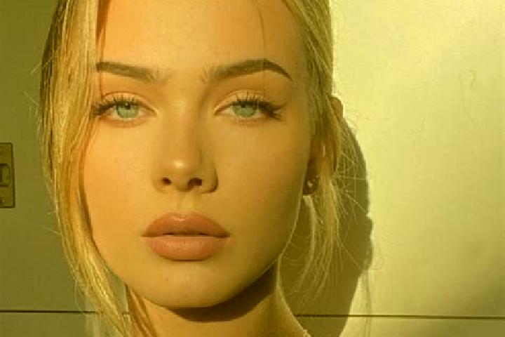 Maya, 23, a black blue-eyed european companion based in Treville. Offering OWO, Fetish, A-Level. Available for incall and outcall, overnight bookings available.