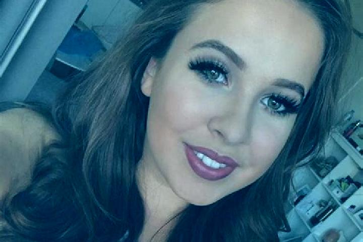 Maya, 23, a dark blonde amber-eyed slavic companion based in Cassano delle Murge. Offering Roleplay, Massage, Domination, Girlfriend Experience. Available fo...
