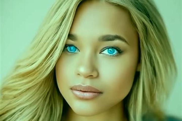 Maya, 23, a platinum blonde blue-eyed latina companion based in Sundborn. Offering Deep French Kissing, Tantra, Travel Companion, Domination. Available for i...