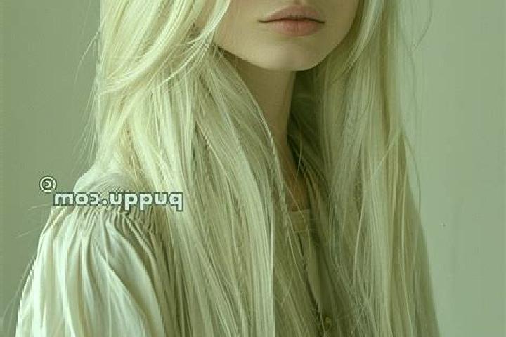 Maya, 23, a platinum blonde green-eyed asian companion based in Palod. Offering BDSM, Fetish, OWO. Available for incall and outcall, day and evening dates.