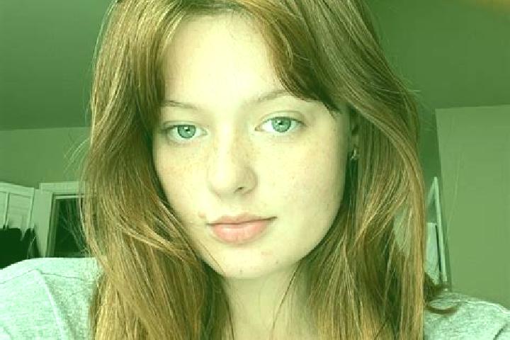 Maya, 23, a red green-eyed caucasian companion based in Kiels Mountain. Offering Massage, Fetish, Tantra. Available for incall and outcall, day and evening d...