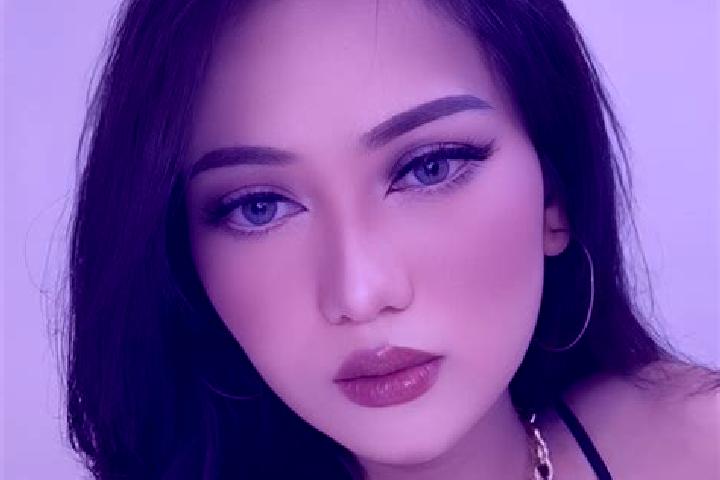 Maya, 23 — Escort in Bodeh, Indonesia