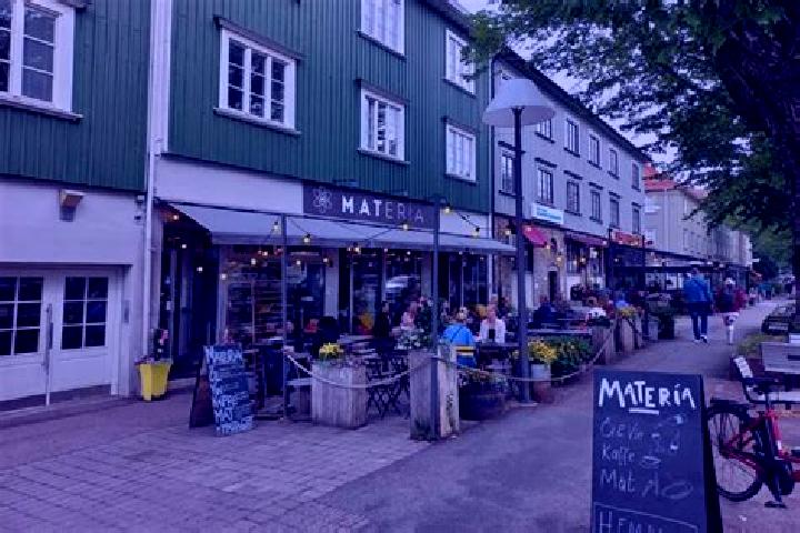 Maya, 23 — Escort in Majorna, Sweden