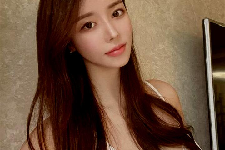 Maya, 23 — Escort in Sanweicun, China