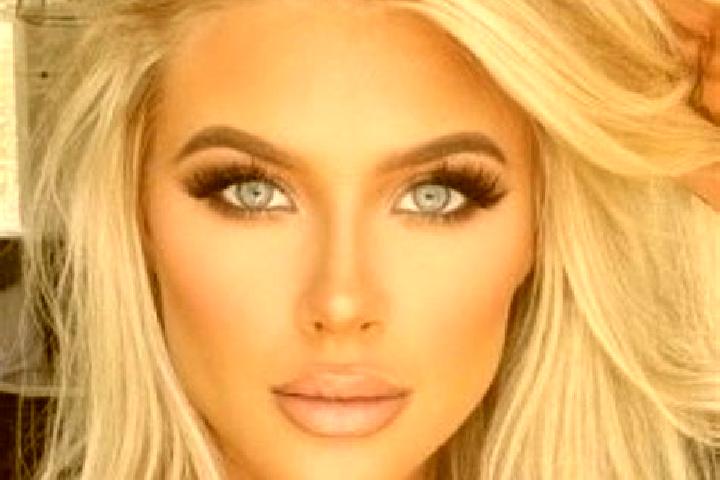 Maya, 24, a platinum blonde brown-eyed indian companion based in Kuna. Offering 69, Erotic Massage, Massage, Striptease. Available for incall and outcall, ov...