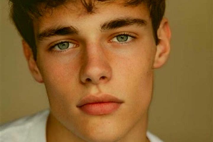 Maya, 24, a red brown-eyed caucasian companion based in Thundorf. Offering Duos, Erotic Massage, Deep French Kissing, BDSM. Available for incall and outcall,...