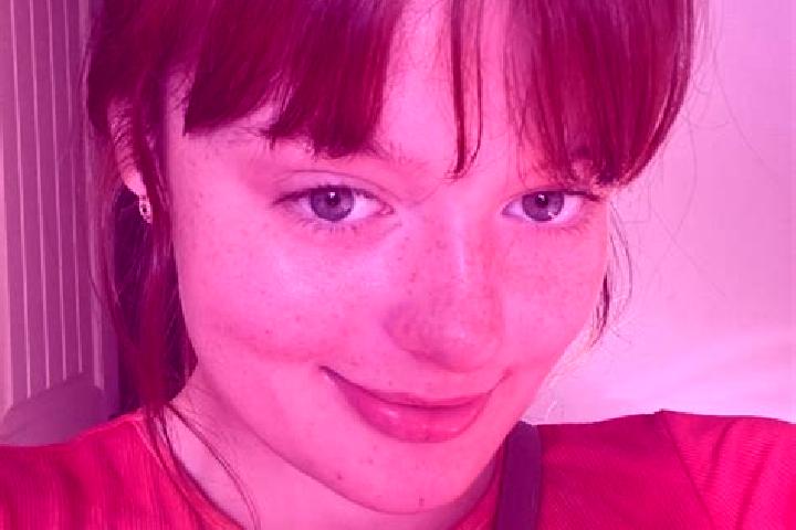 Maya, 24, a red grey-eyed european companion based in Brownlee Park. Offering 69, Massage, BDSM, Overnight, Party Girl. Available for incall and outcall, ove...