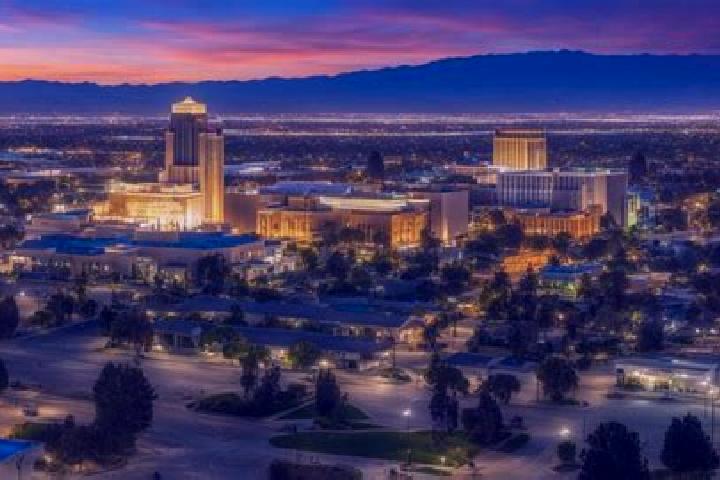 Maya, 24 — Escort in Bakersfield, United States