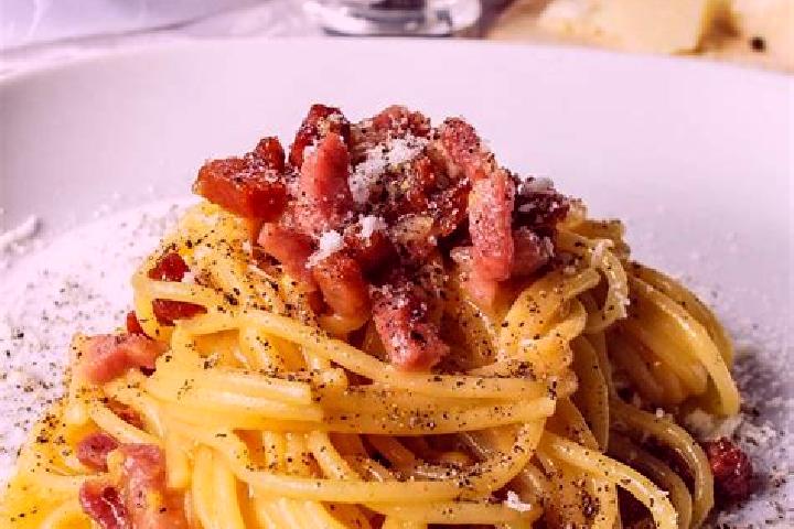 Maya, 24 — Escort in Carbonara, Italy