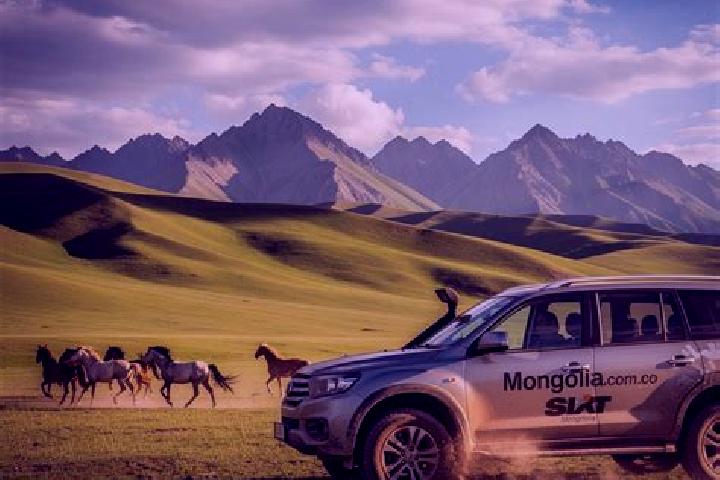 Maya, 24 — Escort in Ongon, Mongolia