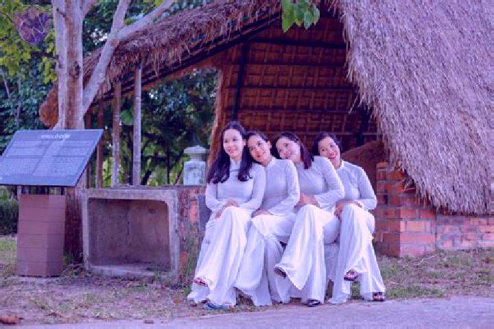 Maya, 24 — Escort in Phuoc Dan, Vietnam