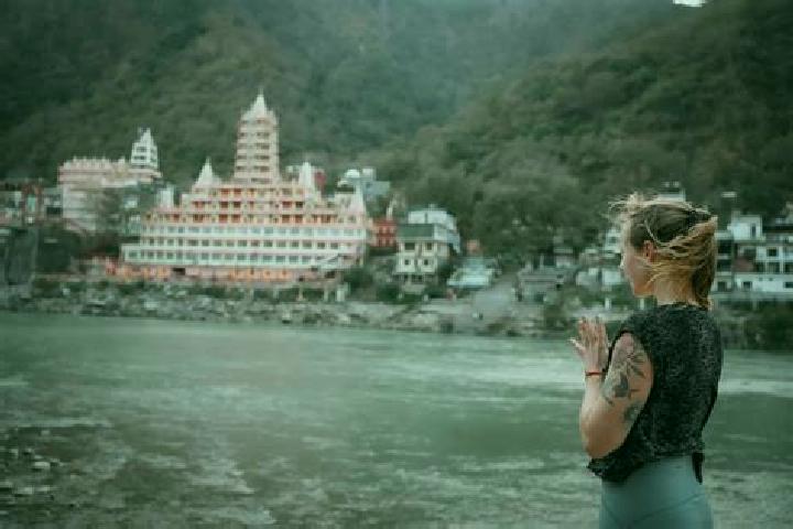 Maya, 24 — Escort in Rishikesh, India