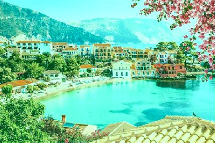 Maya, 24 — Escort in Vrysaki, Greece