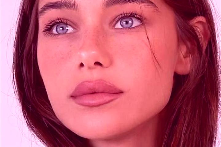 Maya, 25, a brunette grey-eyed caucasian companion based in Mount Eliza. Offering GFE, A-Level. Available for incall and outcall, day and evening dates.