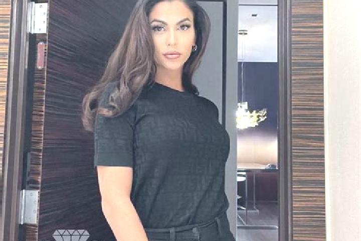 Maya, 25 — Escort in Alexandria, Canada