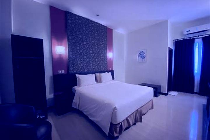 Maya, 25 — Escort in Banjarbaru, Indonesia