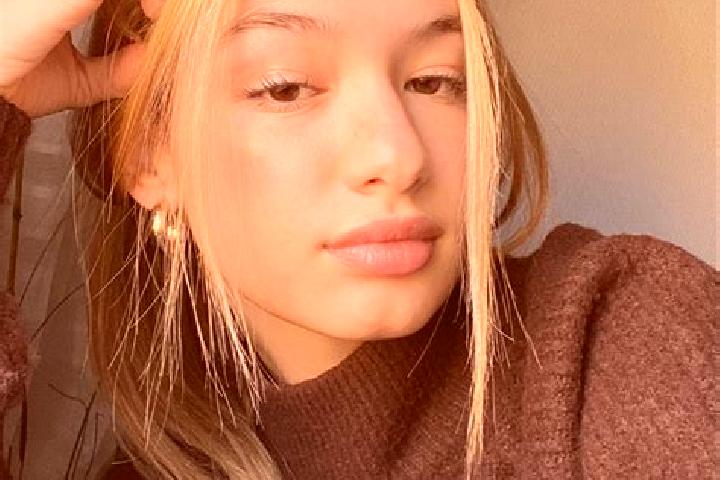 Maya, 26, a blonde brown-eyed asian companion based in Besuki Dua. Offering BDSM, Striptease, Roleplay, OWO. Available for incall and outcall, overnight book...
