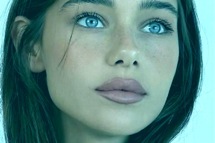 Maya, 26, a brunette brown-eyed indian companion based in Krsko. Offering Duos, Girlfriend Experience, Domination, Massage, Dinner Date. Available for incall...