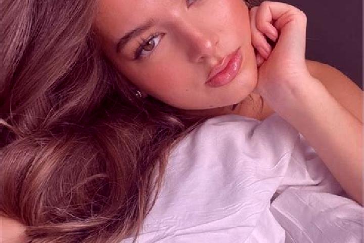 Maya, 26, a chestnut dark-eyed latina companion based in Pubu. Offering Tantra, Deep French Kissing, Dinner Date. Available for incall and outcall, overnight...