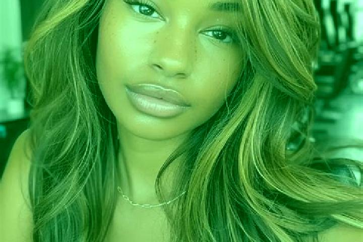 Maya, 26, a dark blonde brown-eyed european companion based in Ma ao. Offering Erotic Massage, Tantra, Massage, A-Level, Roleplay. Available for incall and o...