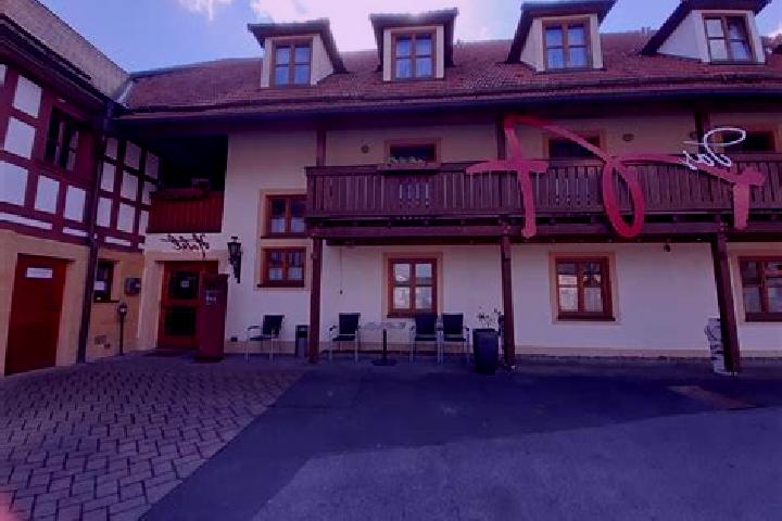 Maya, 26 — Escort in Burgkunstadt, Germany