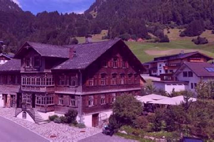 Maya, 26 — Escort in Rehmen, Austria