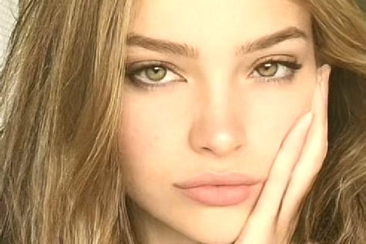 Maya, 27, a dark blonde hazel-eyed european companion based in Tomilino. Offering Massage, 69, Travel Companion, Fetish. Available for incall and outcall, da...