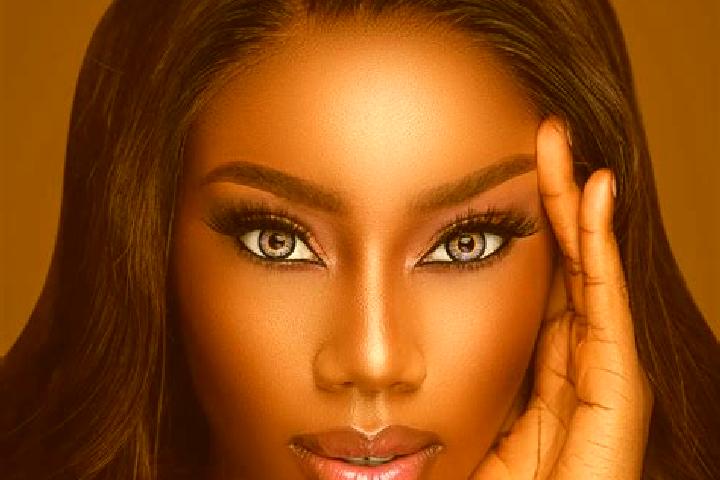 Maya, 27, a red blue-eyed ebony companion based in Guerpinar. Offering CIM, 69, Tantra. Available for incall and outcall, day and evening dates.