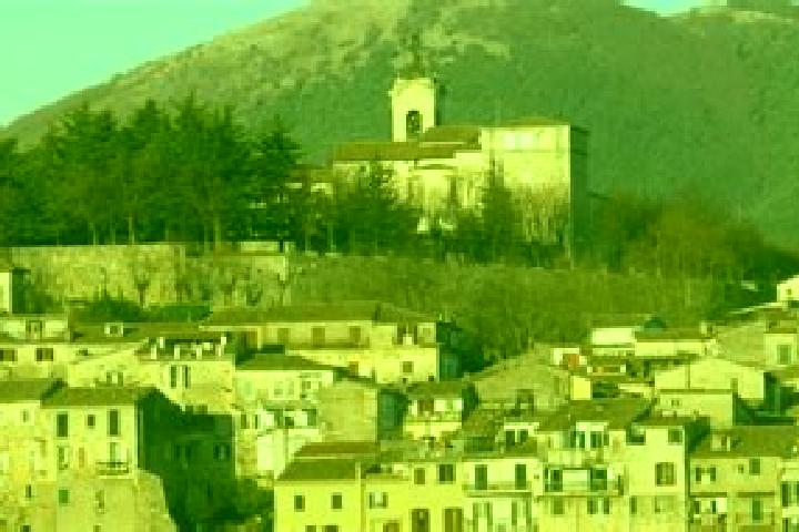 Maya, 27 — Escort in Alatri, Italy