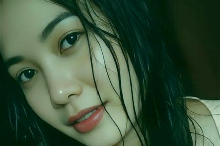 Maya, 27 — Escort in Bulak, Indonesia