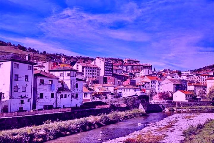 Maya, 27 — Escort in Cangas del Narcea, Spain