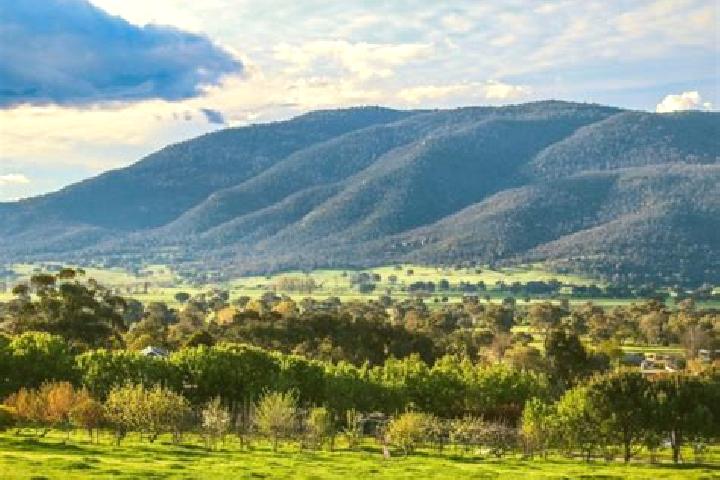 Maya, 27 — Escort in Corryong, Australia