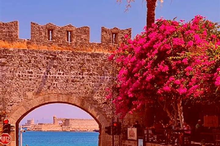 Maya, 27 — Escort in Faliraki, Greece