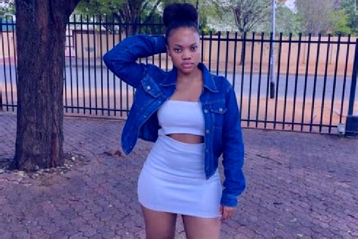 Maya, 27 — Escort in Mkhuhlu, South Africa
