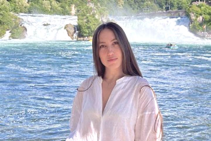 Maya, 27 — Escort in Pfaeffikon, Switzerland