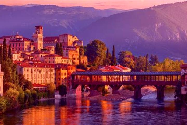 Maya, 27 — Escort in Pove del Grappa, Italy