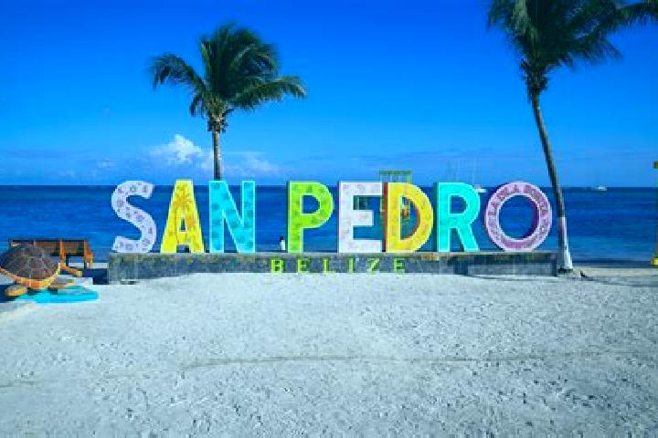 Maya, 27 — Escort in San Pedro de Muinos, Spain